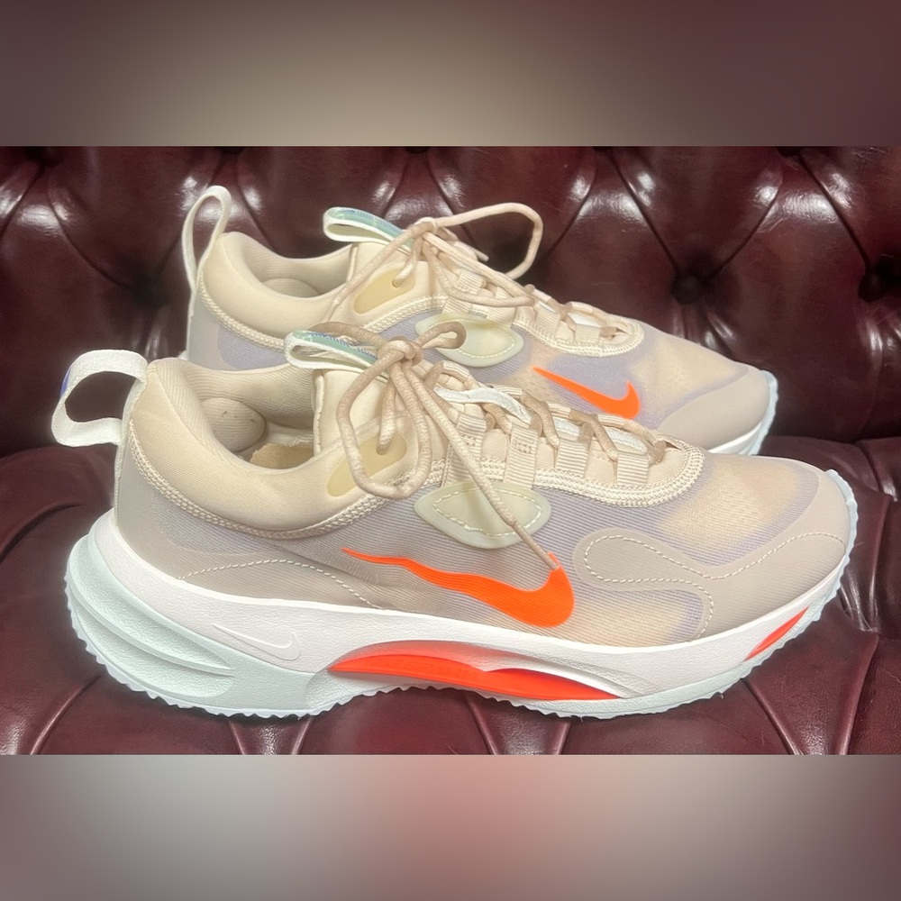 Nike Women’s Spark Pearl White Medium Blue Sneakers